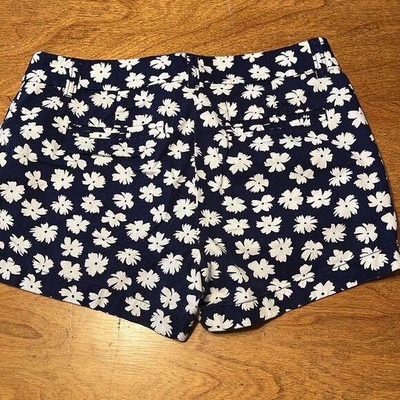 J. Crew Blue and White Bermuda Shorts Floral Design - Picture 5 of 11